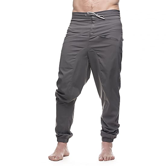 tapered fit sweatpants