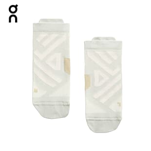 On Running W PERFORMANCE LOW SOCK, White - Ivory